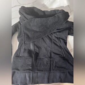 Lululemon cowl neck fleece jacket. Size 8